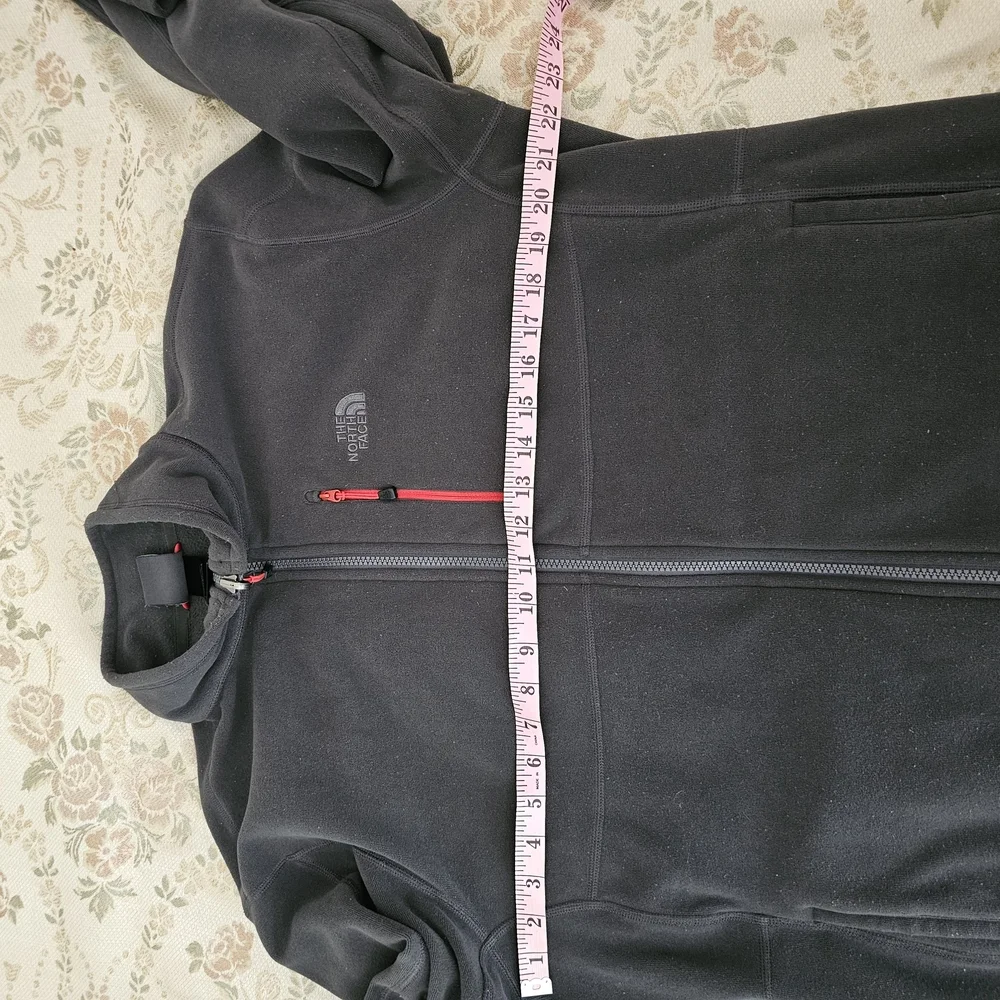 The North Face Men's WindWall Jacket - Size L - Black - Wind-Resistant